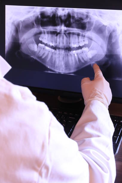 Best Cracked Tooth Emergency Dentist  in Miami, AZ